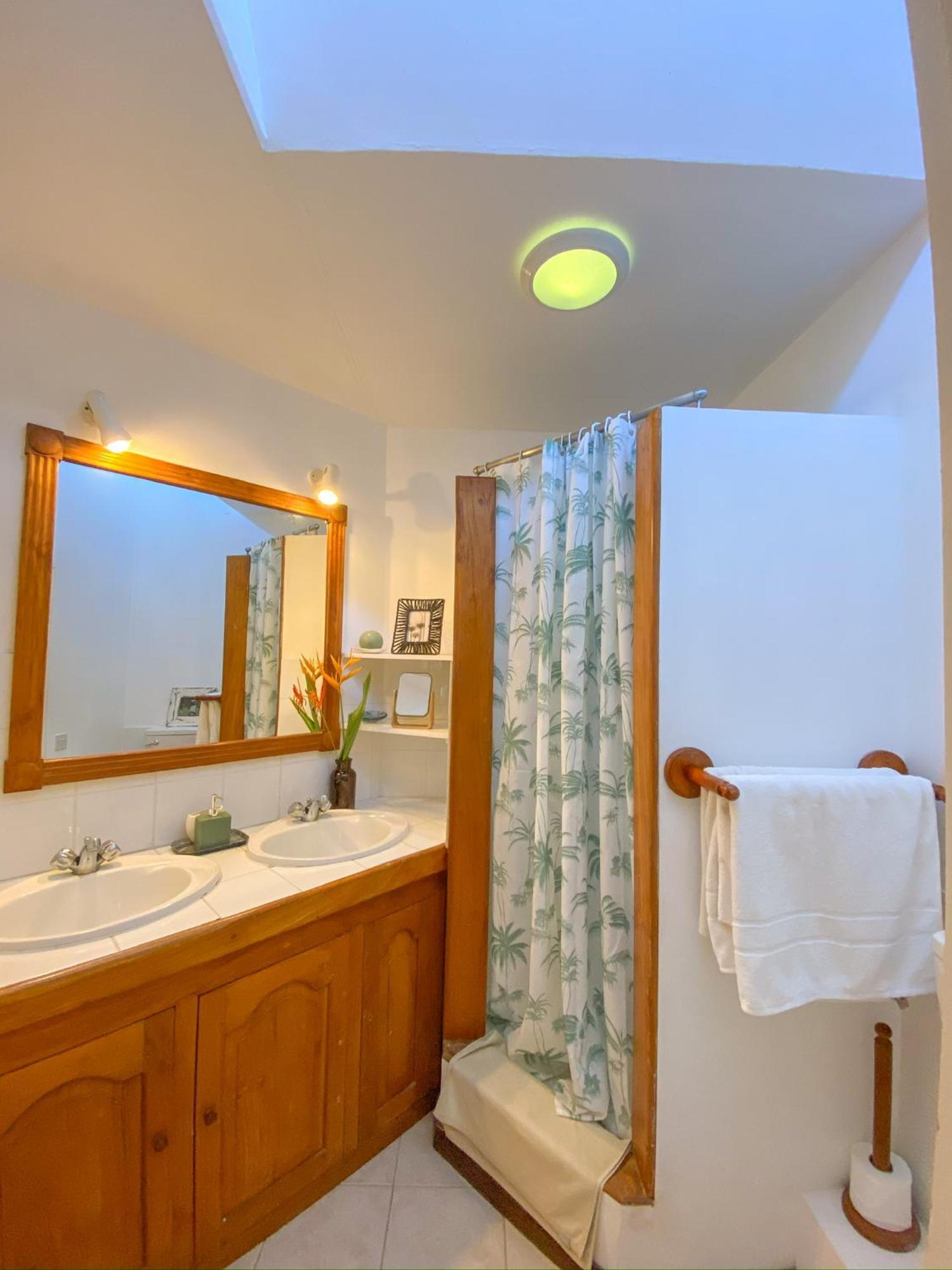 Chic Home With Private Pool, 1 Min To Beach เกป มาลเออเรอส์ ภายนอก รูปภาพ